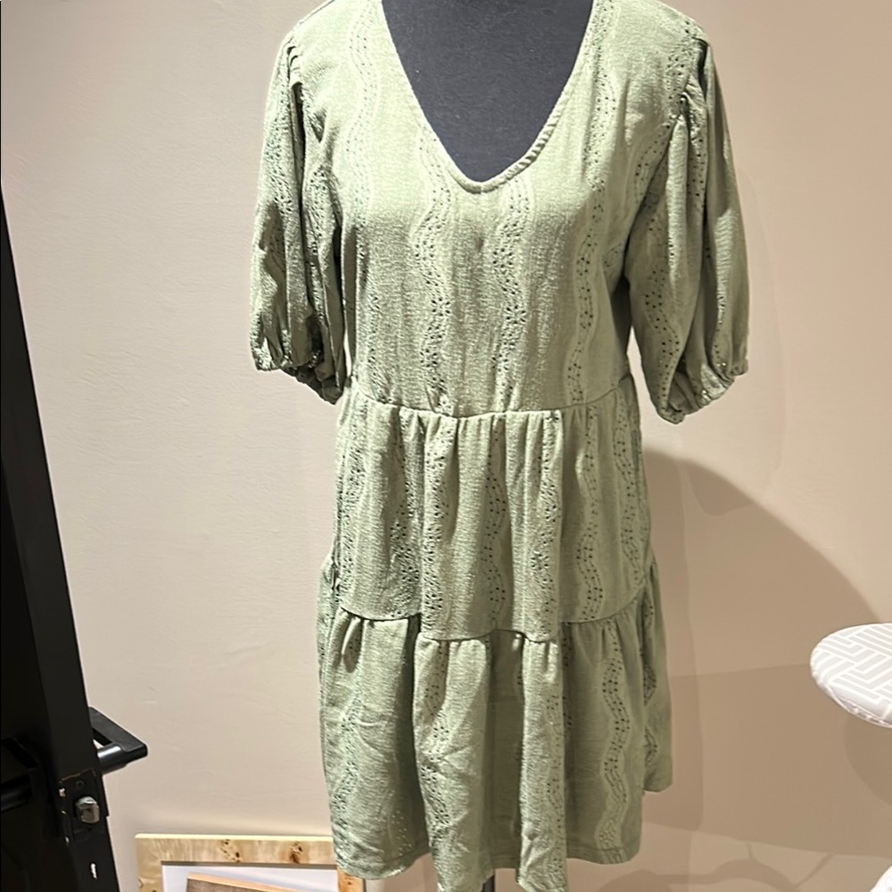 Suzy Shier Green Puff Sleeve Sundress